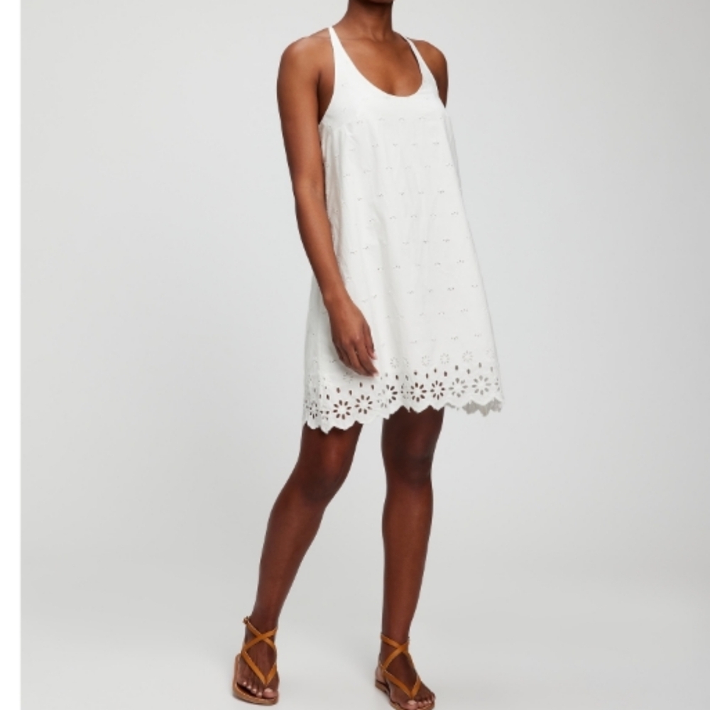 Gap Eyelet Scalloped Mini Dress White L Petite
NWT